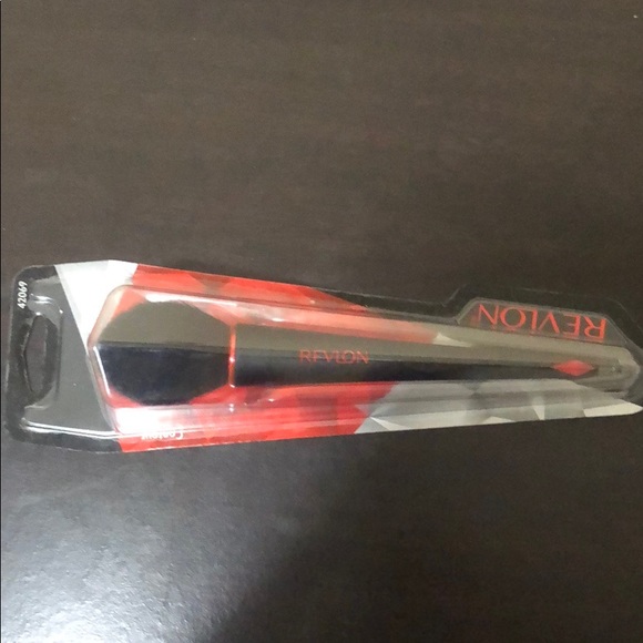 Revlon - Picture 5 of 6